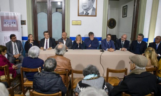 Volvió el “Patio de los Lamas”, una asamblea blanca con el espíritu rochano