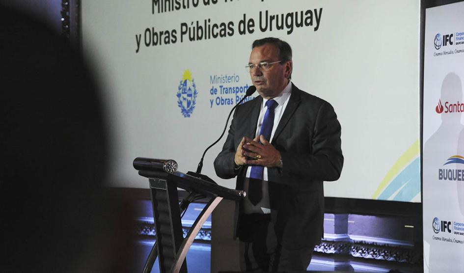 ¿Cómo es el ferry China Zorrilla 100% eléctrico de Buquebus?