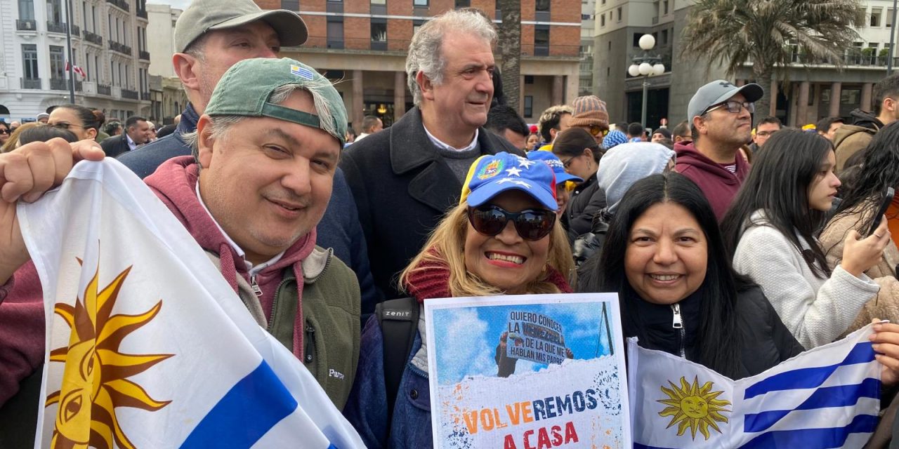 Marcha en Montevideo: La diputada Elsa Capillera respaldó a venezolanos en busca de libertad