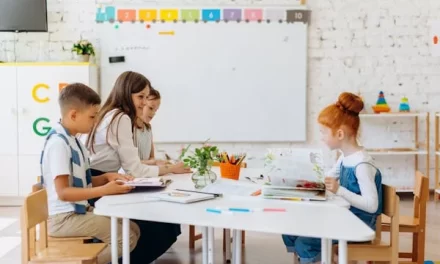 Reunión de ministros de Educación y Economía para aumentar las inversiones en educación