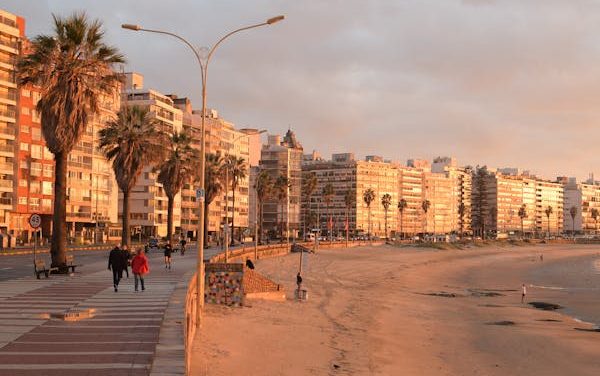 Aspectos a tener en cuenta a la hora de comprar una casa en Montevideo