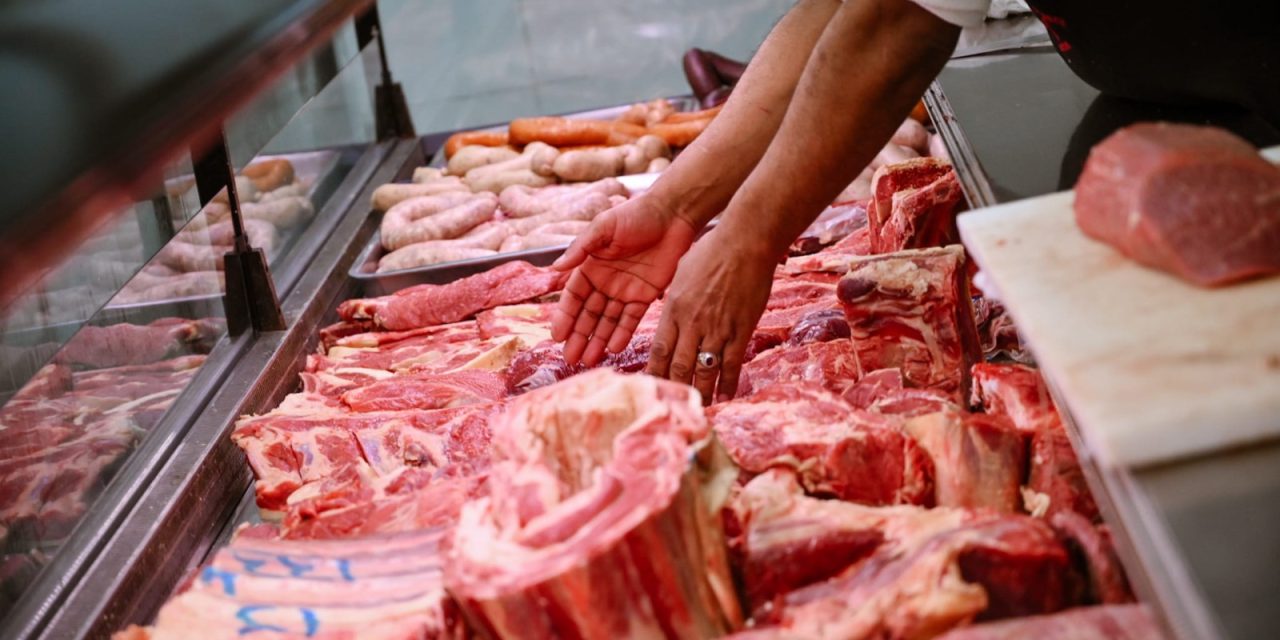 Uruguayos prefieren cortes elaborados para Nochebuena mientras eligen asado a Fin de año